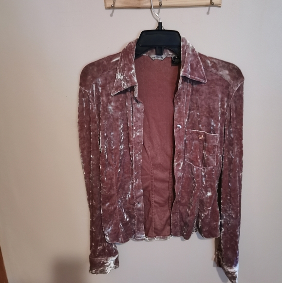 Parasuco Tops - 2/15$💚Parasuco  velvet shirt size S